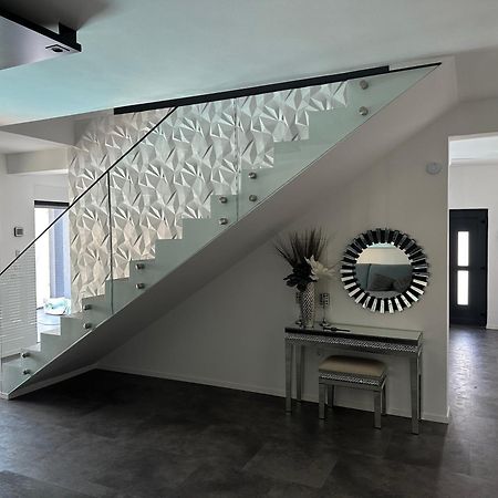 Villa Mila 브르시 외부 사진