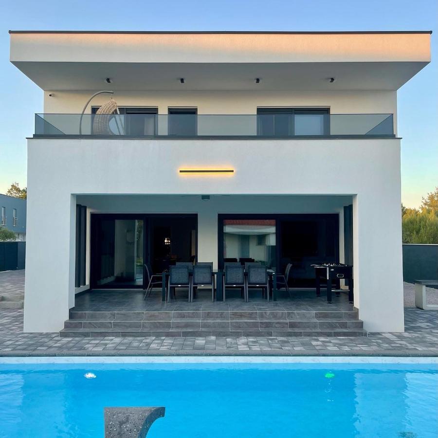 Villa Mila 브르시 외부 사진