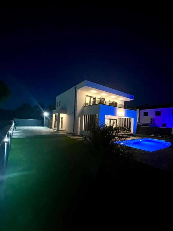 Villa Mila 브르시 외부 사진